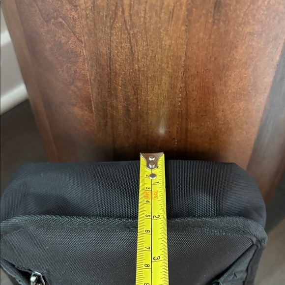 True Religion Yeta Sling Crossbody,3 zip compartments,credit card slots - Picture 7 of 16